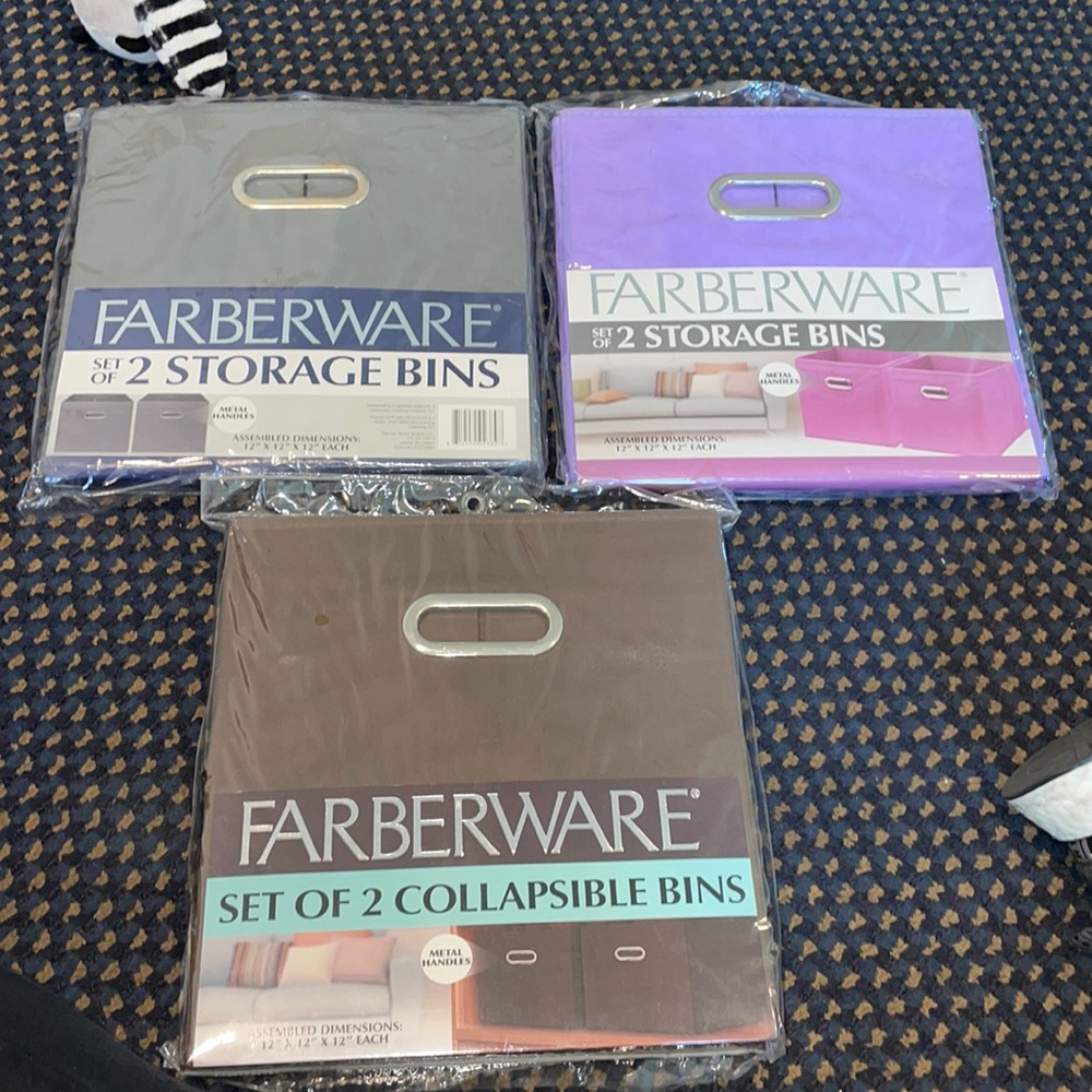Set of 2 collapsible bins